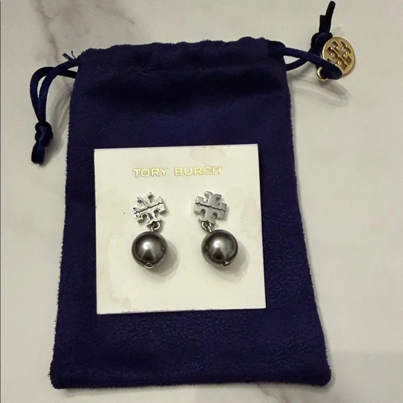 EUC Tory Burch Logo Pearl Drop Earrings - Picture 1 of 7